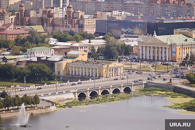 В Челябинске на четырех мостах установят архитектурную подсветку