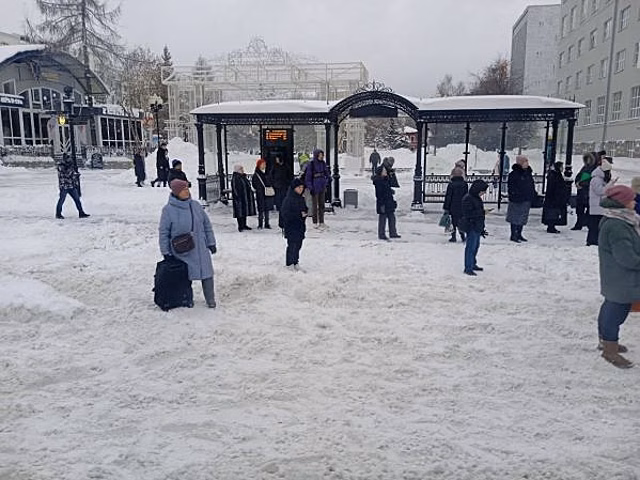 В Екатеринбурге за неделю установят 35 остановок