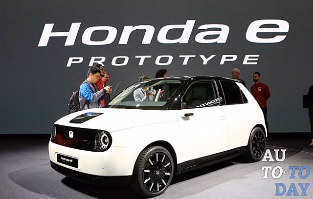 Женевский автосалон 2019: 15 000 потенциальных клиентов проявили интерес к Honda e Prototype