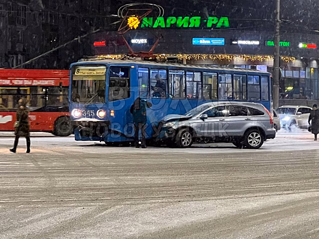 ДТП с трамваем произошло в Новокузнецке