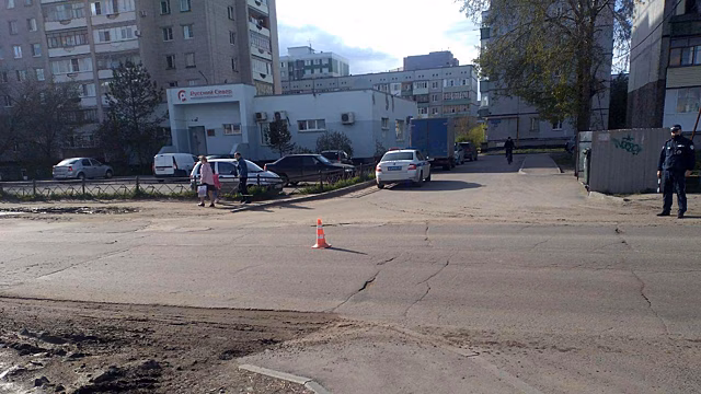 Подросток попал под колеса автомобиля в Вологде