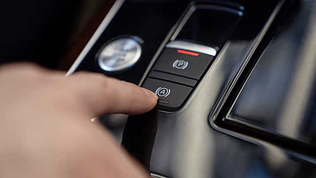 Что такое Auto Hold и зачем нужна эта функция в автомобиле