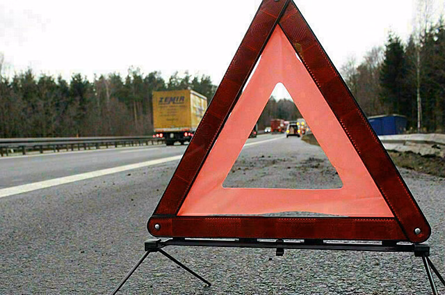 В ДТП с маршрутным такси в Ленинградской области погибли два человека