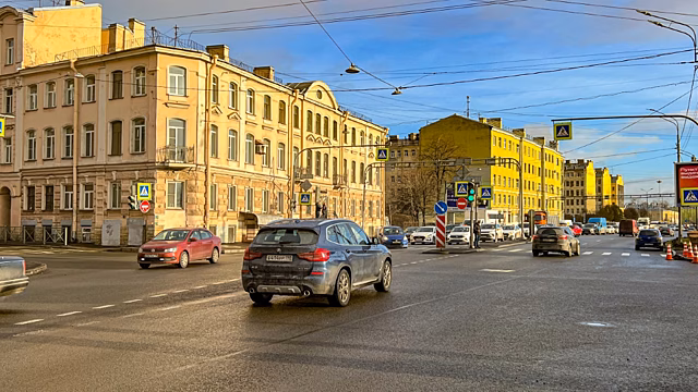Завершен ремонт набережной Обводного канала в центре Петербурга