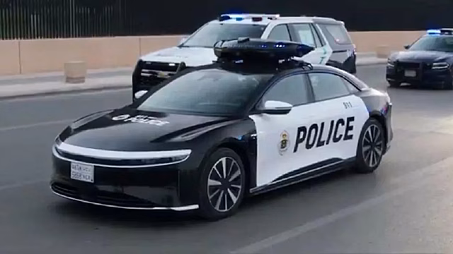 Для Саудовской Аравии разработали полицейский электромобиль Lucid с дроном на крыше
