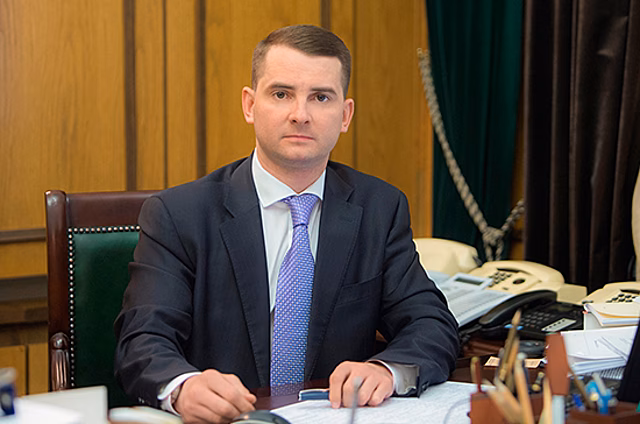 Нилов рассказал, почему нужно отменить штрафы за тонировку стёкол автомобилей