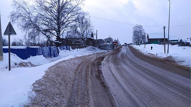 Утечка трансформаторного масла произошла в результате ДТП с грузовиком в Удмуртии
