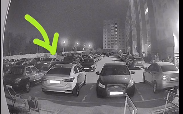 В Рязани неизвестные пытались угнать припаркованный автомобиль