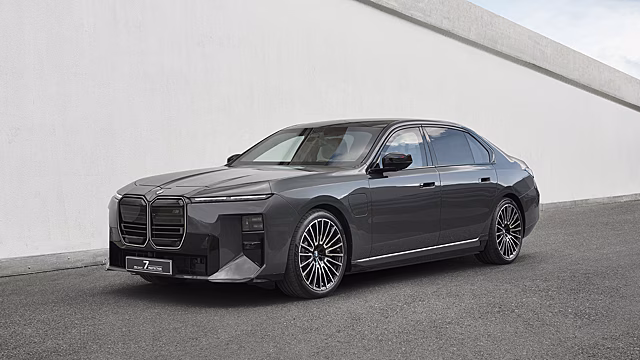 BMW показала новую бронированную «семерку»