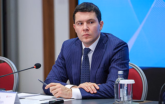 Алиханов: РФ сможет развиваться в некоторых отраслях автопрома быстрее, чем остальной мир