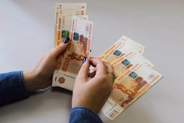 Хотела права, а стала подозреваемой: во Владивостоке возбуждено уголовное дело по факту дачи взятки