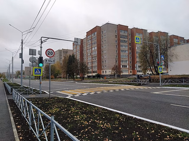 Щебëнке и ямам - конец. В Кирове после ремонта открыли Студенческий проезд
