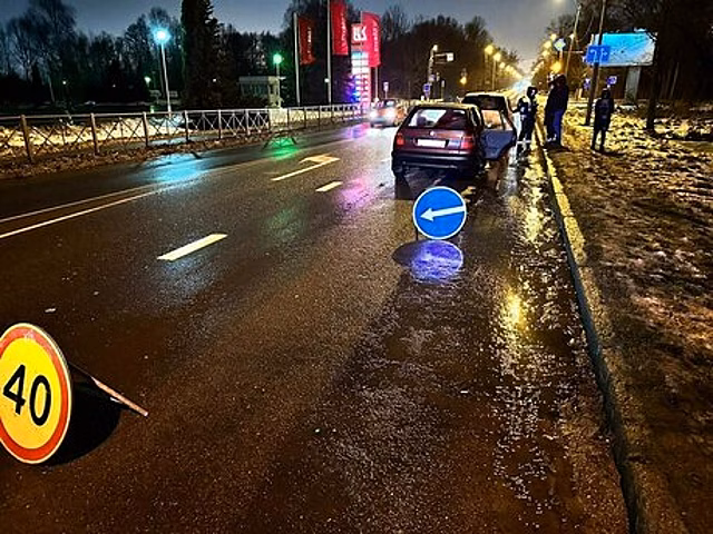 В Калининграде пьяный работник автосервиса решил от скуки прокатиться на машине клиента, и попал в ДТП