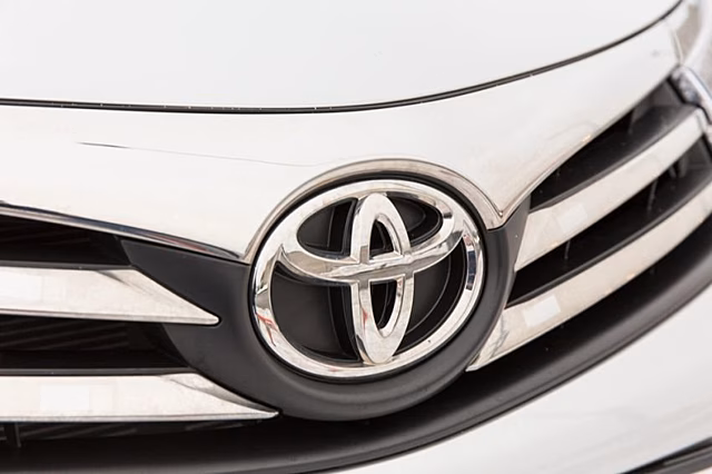 Toyota отзовет 320 тысяч внедорожников