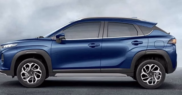 Кроссовер Suzuki Fronx получит электрический двигатель в 2025 году