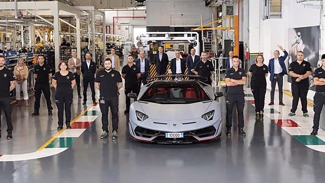 Lamborghini выпустила 10-тысячный Aventador