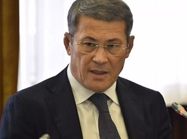 Радий Хабиров поручил оборудовать пешеходные переходы Башкирии подсветкой