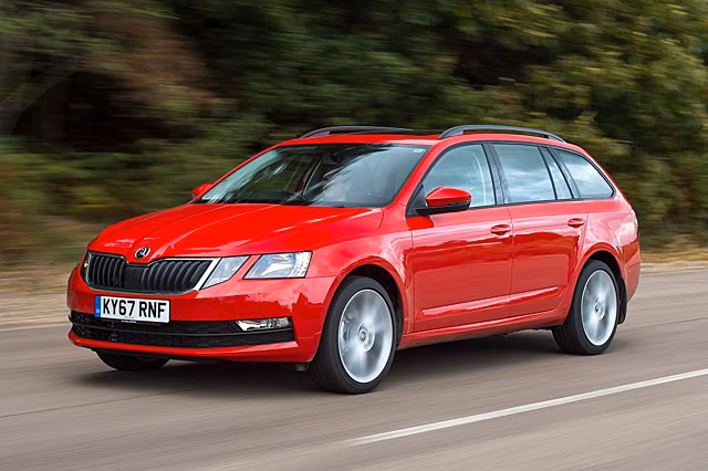 Skoda Octavia: красная-прекрасная