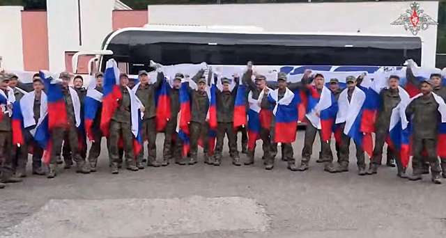 Пятеро свердловчан вернулись из украинского плена