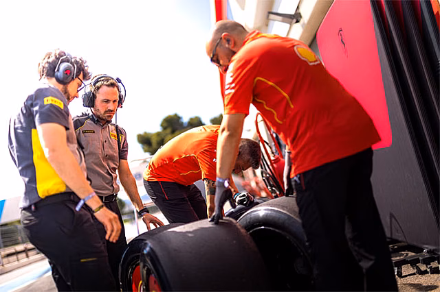 В Pirelli работают над новым мягким составом С6