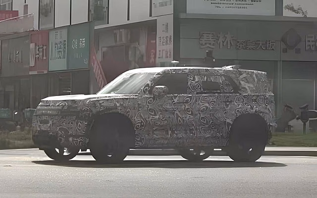 Новый кроссовер от Chery и Land Rover: что о нем известно