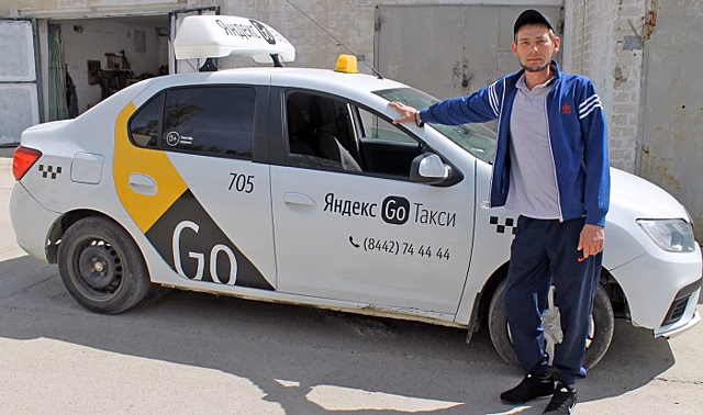 Лучший таксист Волгоградской области выбирает отечественные авто