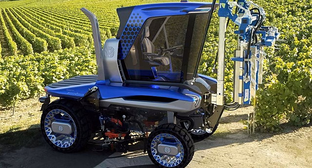 Pininfarina и New Holland создали концептуальный трактор для виноделов