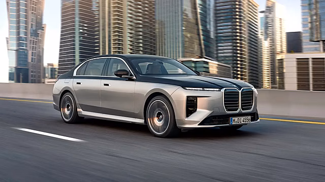 BMW вернула V8: новый седан 7 Series разгоняется до «сотни» за 3,5 секунды