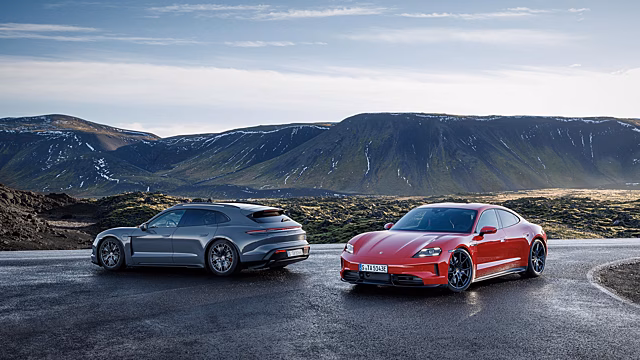 Porsche представила три новые модели электрокара Taycan