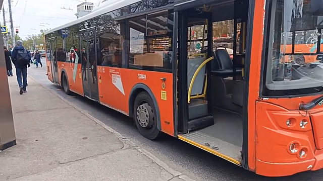 Автобус нанес травму ребенку на остановке в Нижнем Новгороде
