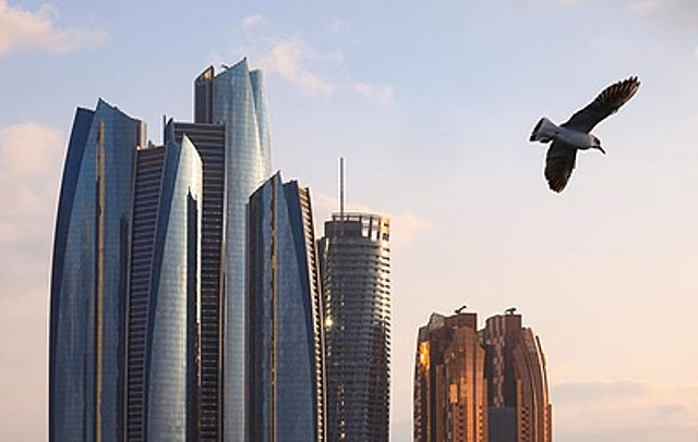 ТАСС: трехсторонняя встреча в Абу-Даби продолжится 24 января