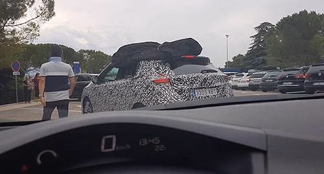 Опубликованы свежие фото нового поколения Nissan Leaf
