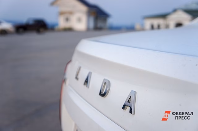 Депутаты Госдумы от Свердловской области пересядут на Lada Granta, но выйдет дороже