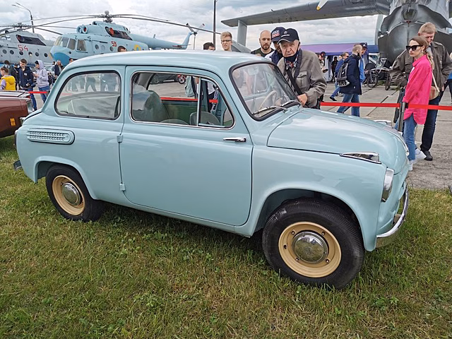 На фестивале OldCarLand 2021 показали самый ранний из уцелевших «Запорожцев»