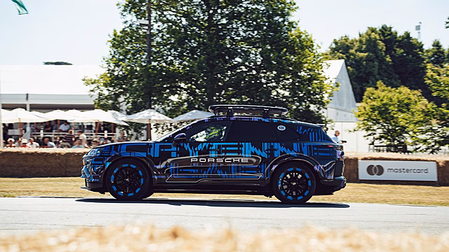 Новый Porsche Cayenne, суперкар Lexus и очередной «убийца» Tesla — главные премьеры Фестиваля скорости в Гудвуде
