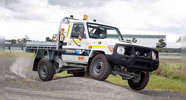 Электрифицированный внедорожник Toyota Land Cruiser испытывают для работы на рудниках