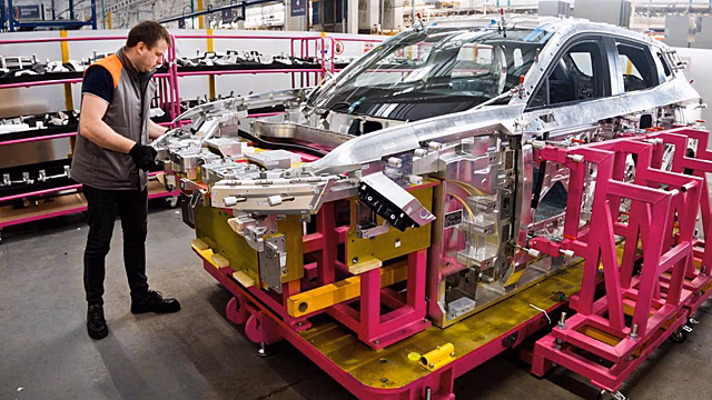 АвтоВАЗ рассказал о новом высокоточном оборудовании для выпуска Lada Azimut