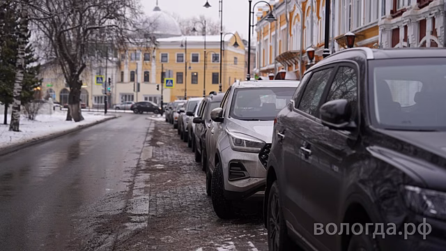 Вологодских водителей научили парковаться на проспекте Победы