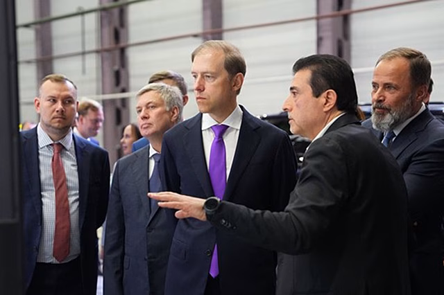 Мантуров запустил новое производство кузовных деталей для Sollers и УАЗ