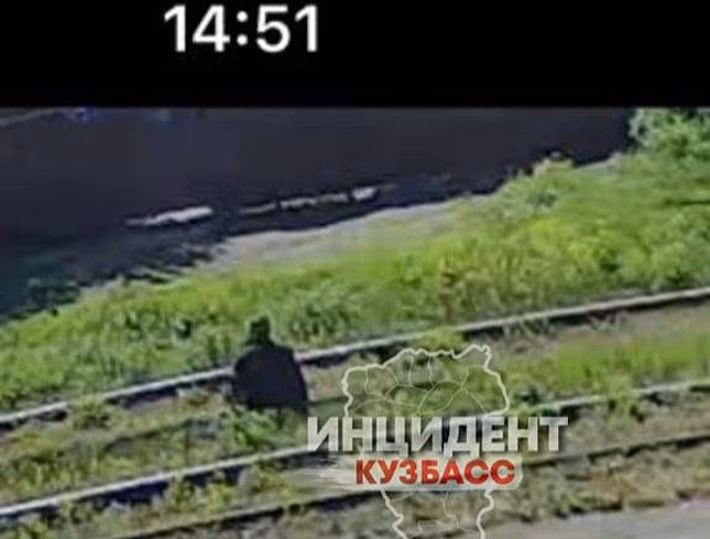 Трамвай сбил лежащего на путях мужчину под наркотиками в Кемерове