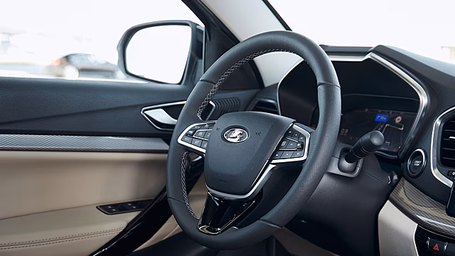 На Lada Vesta NG больше не будет блокироваться руль. АвтоВАЗ устранил недочёт