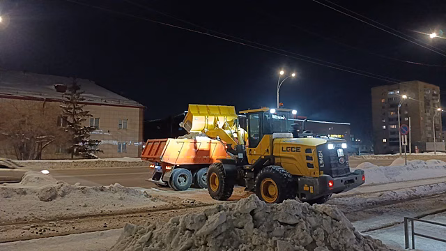 В Кемерове вывезли более 1,1 миллиона кубометров снега за сезон