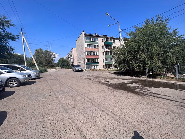 ​Тротуары, ливневые лотки и водоотводы появятся на улице Онискевича в Чите. Ход работ проверил глава Забайкалья Александр Осипов