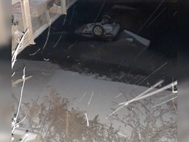 В Башкирии три человека погибли после падения легковушки в реку