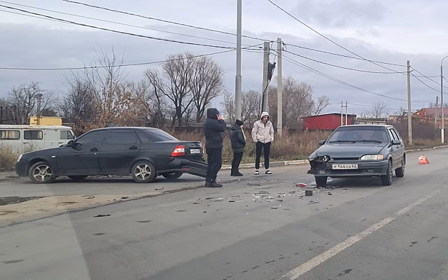 В Рязани на Михайловском шоссе произошло ДТП при повороте