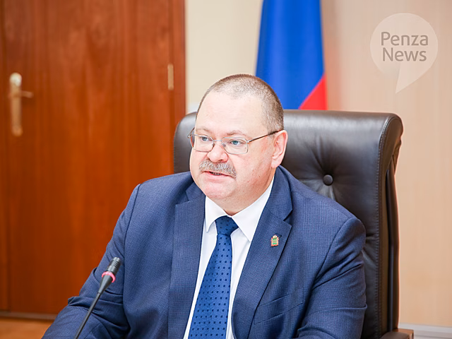 Мельниченко сообщил о выделении средств на ремонт объектов в Лунино и Приволье