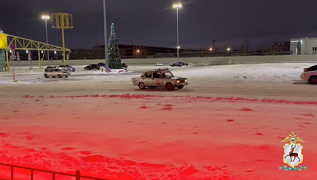 Шестерых нижегородцев оштрафовали за дрифт на парковке ТЦ «Окей»