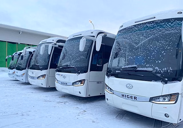 В Петрозаводск прибыли 12 новых автобусов для пригородных и междугородних рейсов