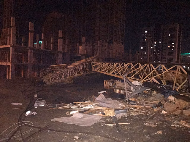 В Пензе возбуждено дело по факту смерти мужчины из-за падения строительного крана