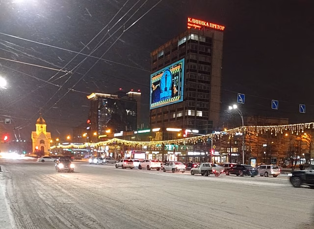 С дорог Новосибирска за ночь вывезли более 1200 кубометров снега